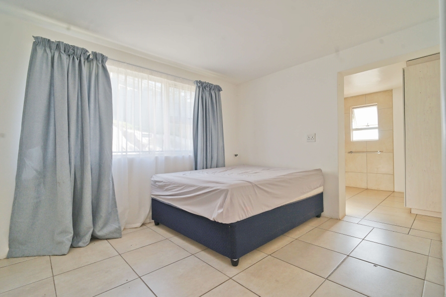8 Bedroom Property for Sale in Winterstrand Eastern Cape
